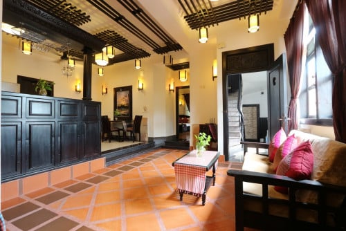 2 bedrooms serviced apartment for rent in Daun Penh