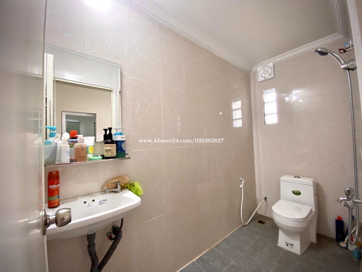 Studio Apartment For Rent Price 120.00 in Ruessei Kaev, Ruessei Kaev