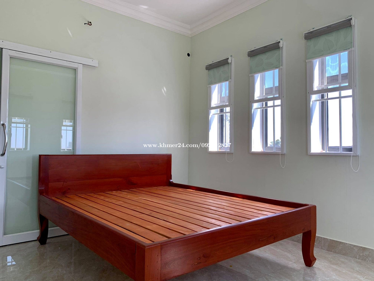 Studio Apartment For Rent Price 120.00 in Ruessei Kaev, Ruessei Kaev