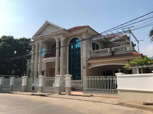 Villa For Rent In Borey Chamkarmorn City, Near Prince Building Center, 04Beds,  Per Month