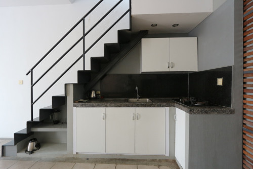 Nice renovated 2 bedrooms town-house for rent