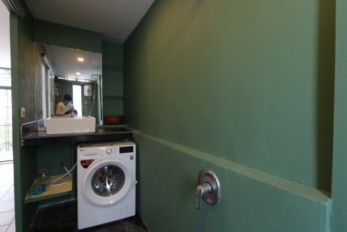 Nice renovated 2 bedrooms town-house for rent