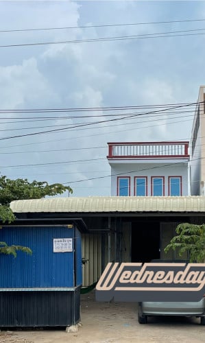 ផ្ទះលក់បន្ទាន់ ទំហំ ទទឹង6m x 70mទីតាំង ពីរង្វង់មូលស្ពានអ្នកលឿង 500មែត ជាប់ផ្លូវជាតិ 1