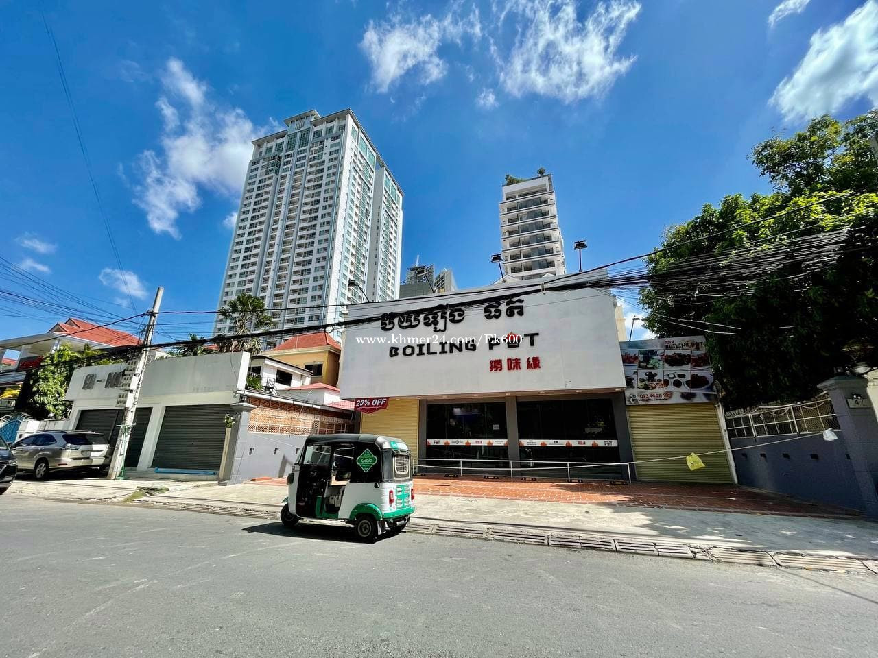 Commercial Restaurant-Showroom For Rent, 17x28m, 02 Floors, 3,700$ Per Month, Good For All Business