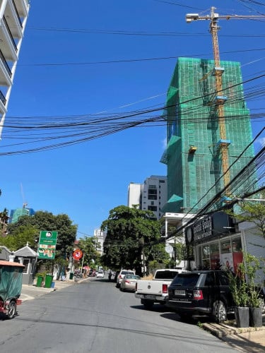 Big Villa For Rent Near Independent Monument, 19Beds, 04Floors, 8,000$, Good For Busuiness