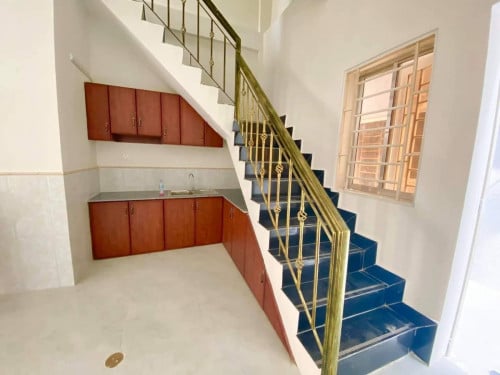 ផ្ទះកែង