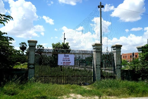 ម្តុំព្រៃស ដីធំ ទីតាំងល្អ សំរាប់ជួល 400$