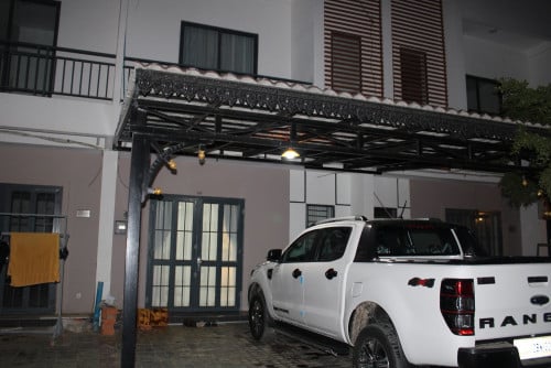 ផ្ទះវីឡាកូនកាត់សម្រាប់លក់/ Villa LC2 for Sale/ 别墅 LC 出租