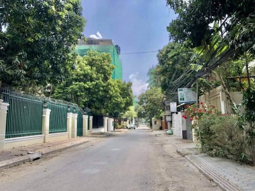 Land For Sale Near Independent Monument, 580sqm, 7,500$ Per Sqm