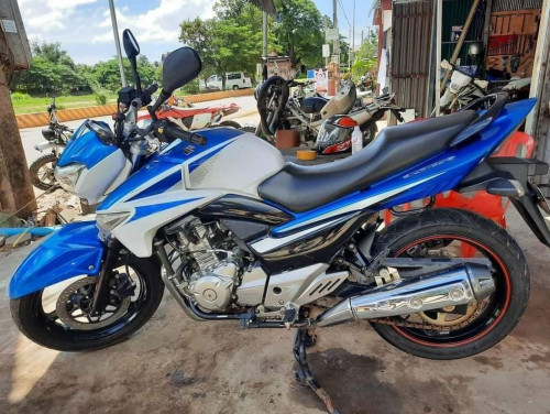 Suzuki gsr 250 характеристики