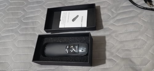 Laser Pointer Presentation Remote សំរាប់បញ្ជា រូបភាព ឬ ស្លាយ