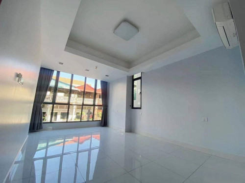 Building Apartment for rent in Toul Toumpong