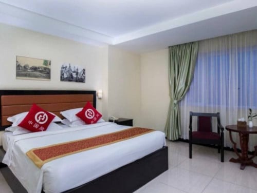 Hotel For Sale At Daun Penh Area, Near Independent Monument, Phnom Phnom, 95Rooms,