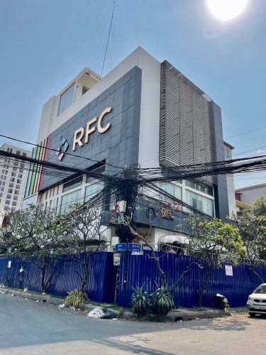 Corner Building For Rent In Beoung Keng Kang 1 (BKK1), LS: 15x25m, 04Floors, 15,000$ Per Month