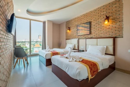 Hotel Building For Rent At Chamkamorn Area, 45Rooms, 11Floors, 15,000$ Per Month