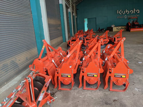 ត្រាក់ទ័រ គូបូតា (Kubota)