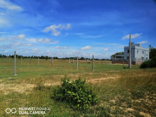 ឡានលក់បន្ទាន់លុយ