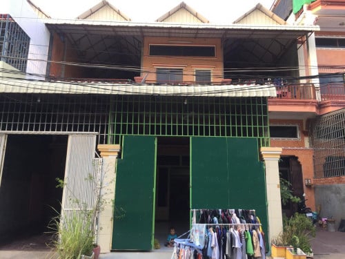 ផ្ទះល្វែង​ជួល​ តំលៃត្រឹមតែ300$