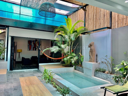 Townhouse For Rent In Tonle Bassac