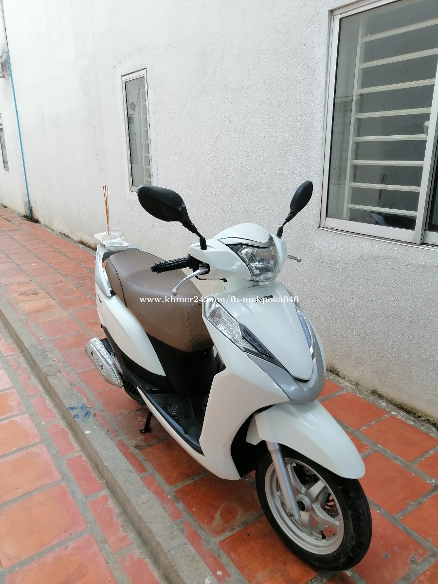 Honda lead 125cc 2016 Urgent sale Price 1450.00 in Phnom Penh, Cambodia Freedom Lady