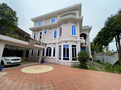 Villa for rent at Sen Sok
