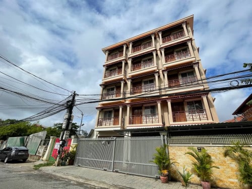 Apt Building For Rent At Tonle Bassac, Near Independent Monument, 14Rooms, 04Floorsm 7,500$/Month