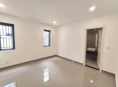 Queen villa for Sale in Chip Mong 598 ( Park Land )