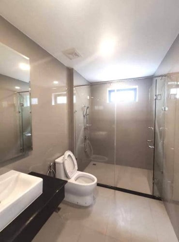 Queen villa for Sale in Chip Mong 598 ( Park Land )