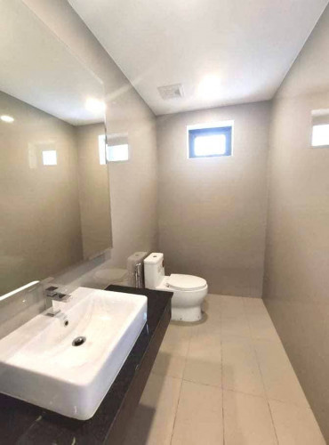 Queen villa for Sale in Chip Mong 598 ( Park Land )