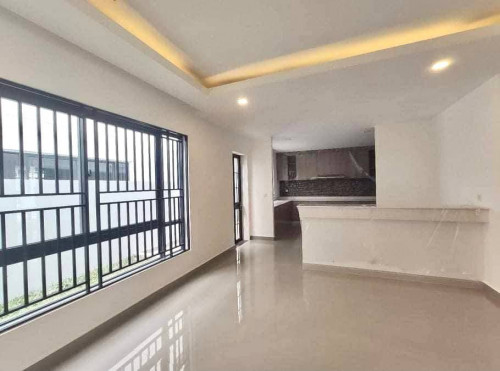 Queen villa for Sale in Chip Mong 598 ( Park Land )