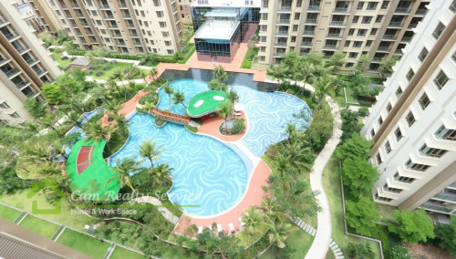Modern style 2 bedrooms serviced apartment for rent with BIG GARDEN, BIG SWIMMING POOL and gym