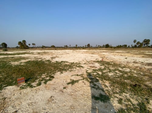 Land 10mx27m​