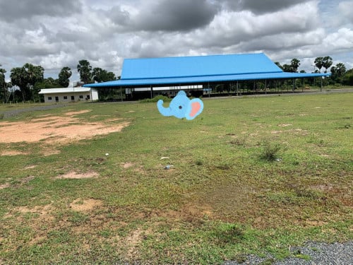 លក់ដីជាប់ភូមិ បញ្ចុះតម្លៃពិសេស ប្រញាប់លុយ