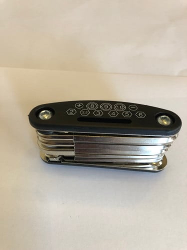 (ឈុតសោរជួសជុលកង់)Bicycle repair tool kit