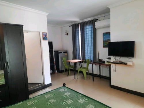 ផ្ទះលក់ លើផ្លូវ ៥៩៦ សង្កាត់បឹងកក់ 2 ខណ្ឌទួលគោក