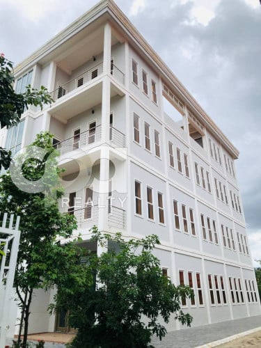 អាគារការិយាល័យជួលនៅជិតផ្សារម៉ាក្រូ