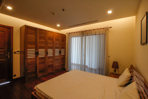 1 bedroom apartment with swimming pool and gym available for rent in BKK1