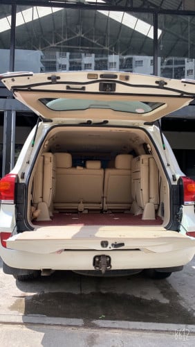 តំលៃទន់ៗ កាត់បានមុនចំនេញ TOYOTA LANDCRUISER V6 សាំង ឆ្នាំ 2012 (ស្ស៊ីន) Full Option Plus