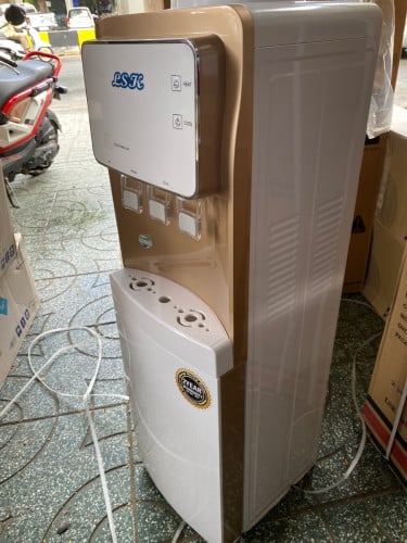 LSK (PO-D688)(New Water Dispenser, ធុងផ្កាប់ទឹកក្តៅនិងត្រជាក់ថ្មីម៉ាកLSK)