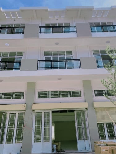 ជួល​ផ្ទះល្វែងអាជីវកម្ម (ព្រែកលៀប)