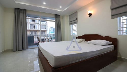 BKK3 area | Brightness Apartment 1 bedrooms for rent near Toul Sleng Museum