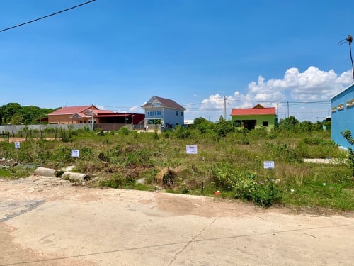 ដីលក់បន្ទាន់ល្អសម្រាប់ផ្ទះជួល 5x20m