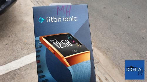fitbit built in gps watch