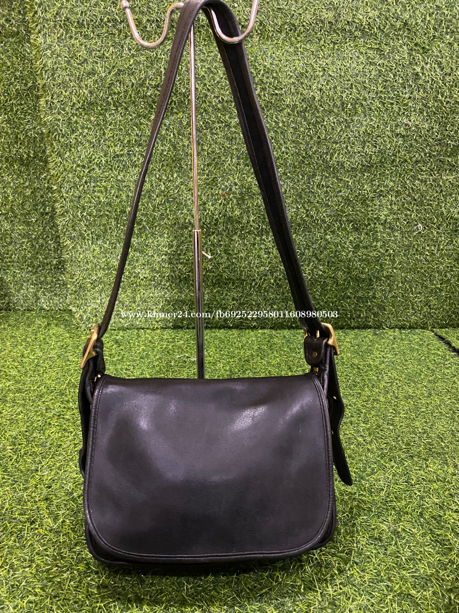 Original Secondhand Coach bag in Phnom Penh, Cambodia on