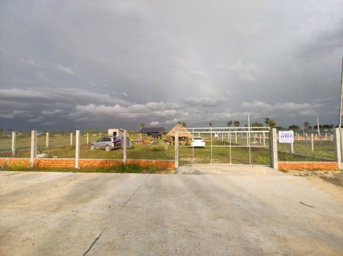 ដីលក់20mx20mនៅសង្កាត់ពញាពន់ ខ័ណ្ឌព្រែកព្នៅ​ ចរចា