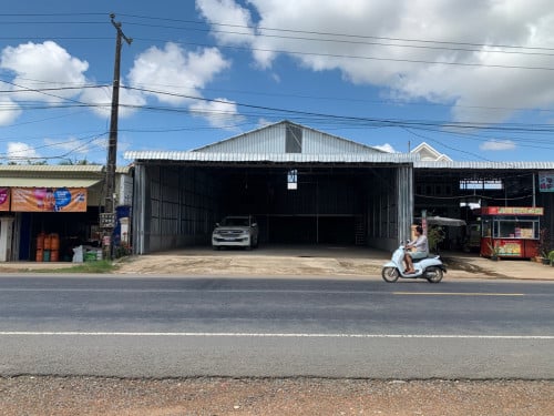 ឃ្លាំងលក់រឺសជួល 12.5mx31mអាចប្រកបអជីវកម្មបានគ្រប់ប្រភេទ