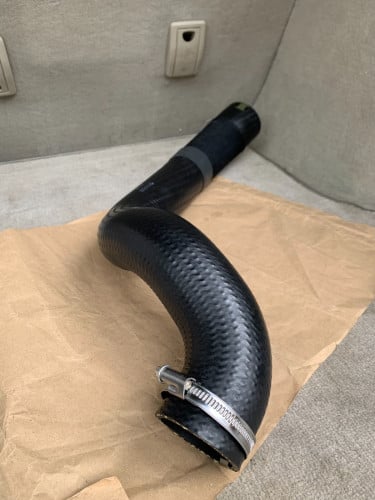 ទុយោស្អំខ្យល់ Turbo [2.2 & 3.2L] - Intercooler Hose