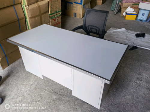 លាងឃ្លាំង តុដែក1.4m(ថ្មី) NEW Clear Stock Metal table 1.4m