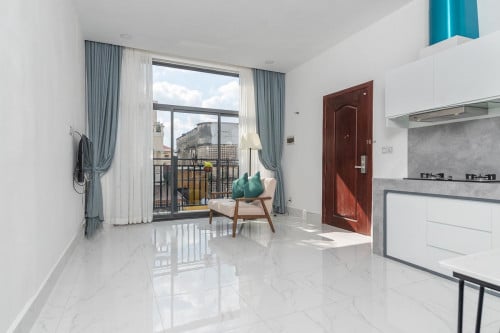 Western 1 Bedroom Apartment for RENT in Russian Market