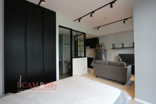 BKK1 area | Modern style studio condominium unit for rent | Pool &amp; Gym